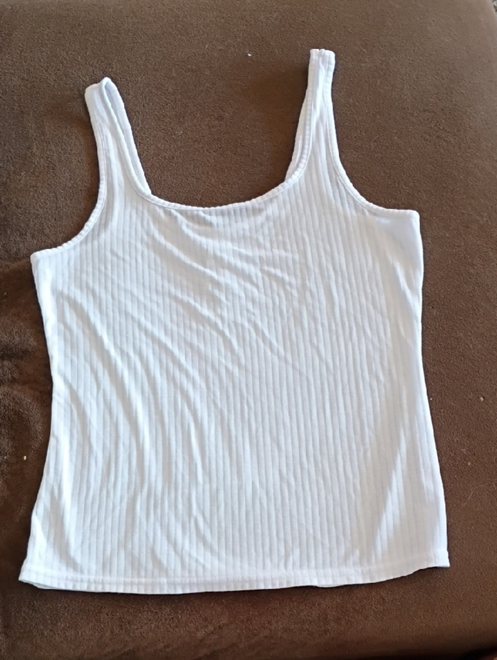 Alo Yoga White Ribbed Tank Top - Classic Women's Tank
